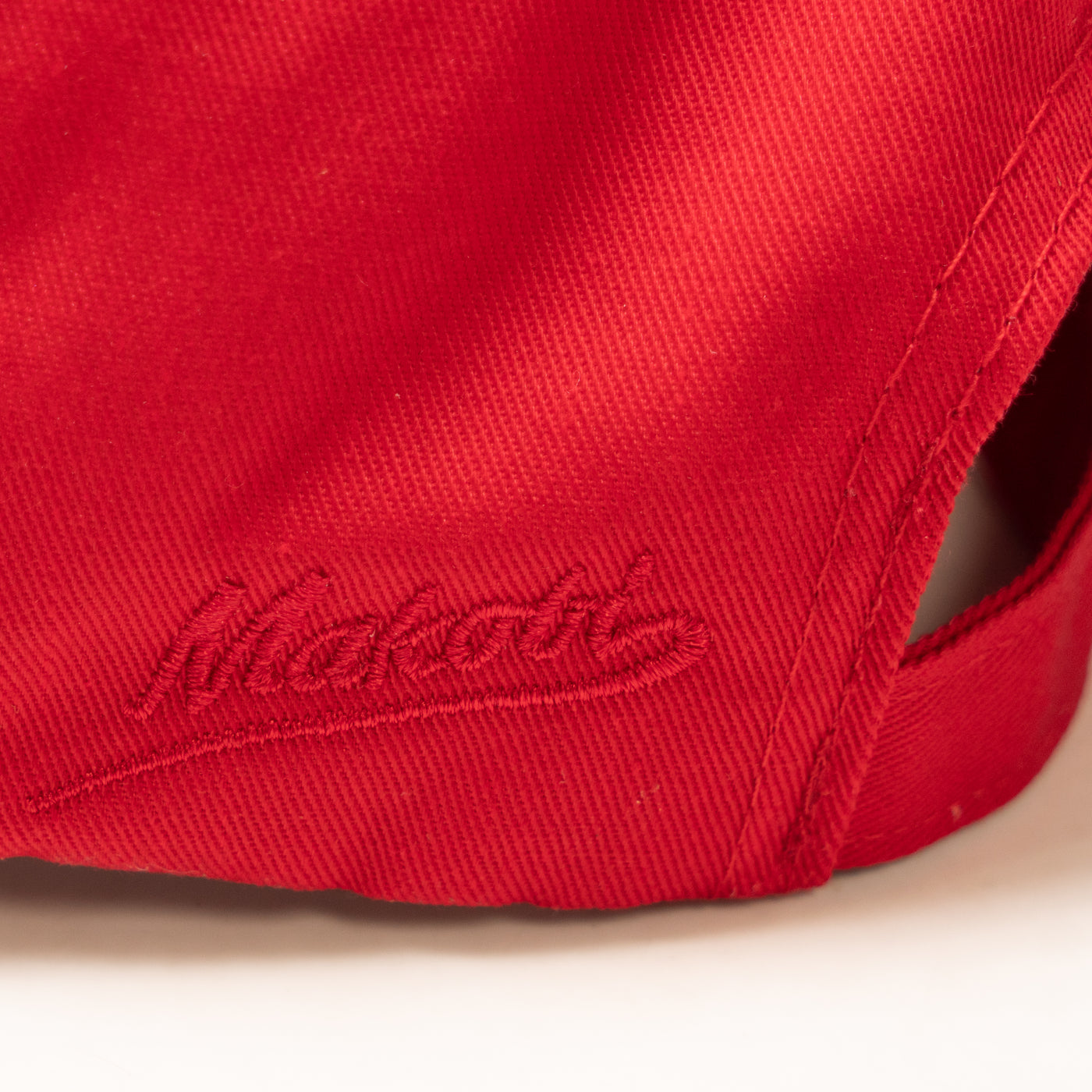 M003 Makobi Bergamo Essential Cap - Red