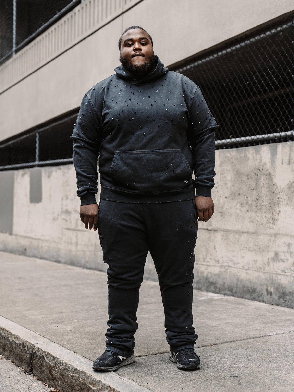 Makobi F187 Bellucci Hoodie Set in Black, view 2