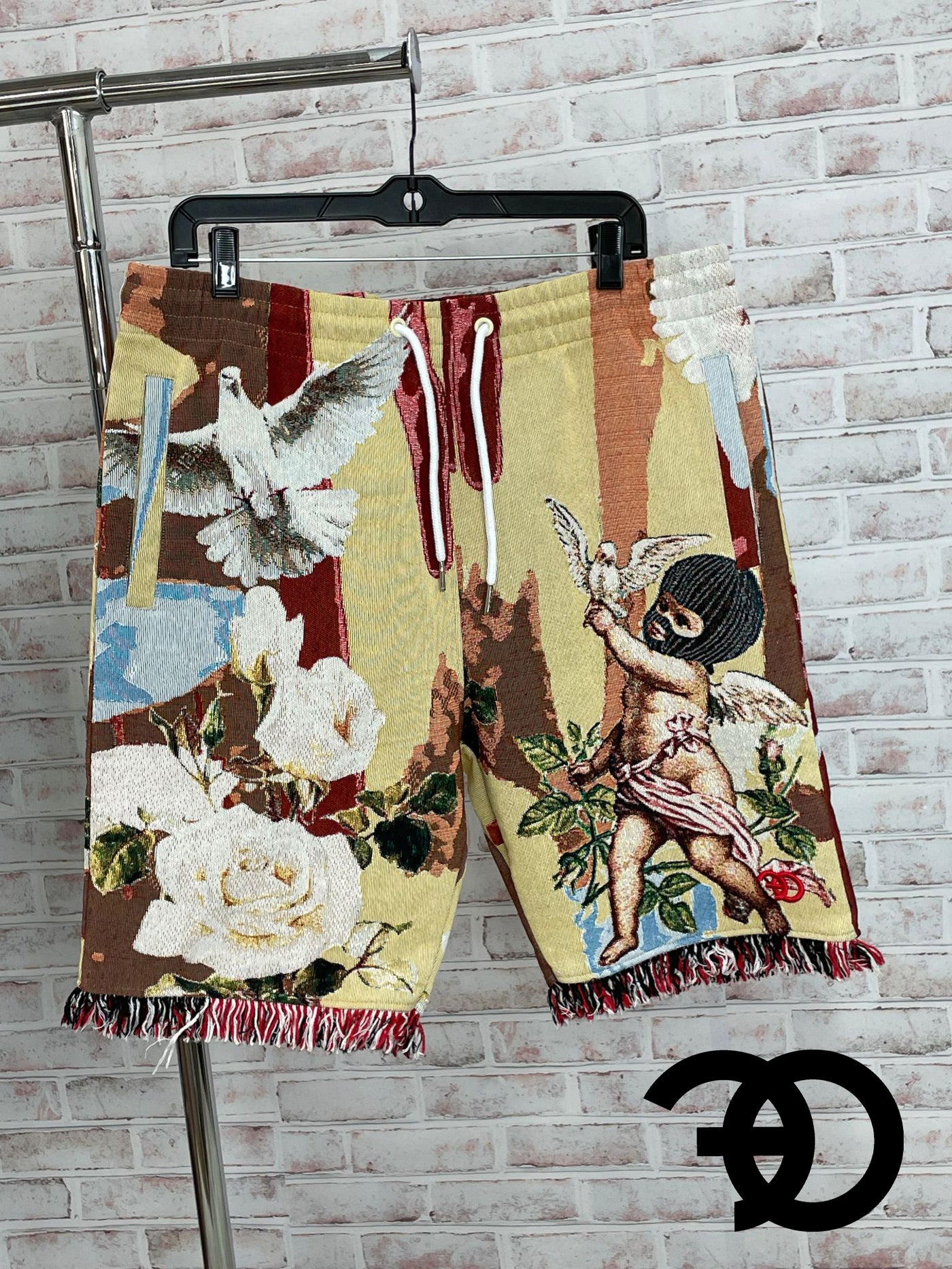 F665 Angel Tapestry Shorts - Natural
