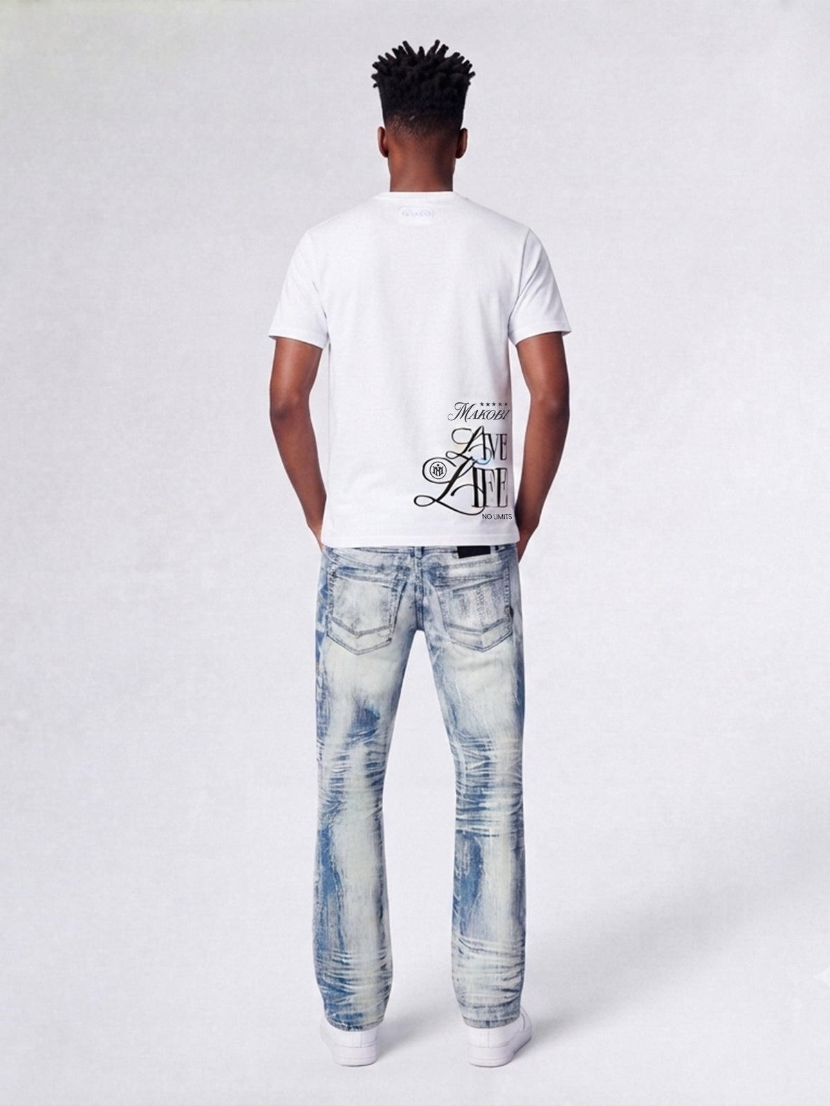 M1648 Sergio Straight Cut Jeans - Light Wash