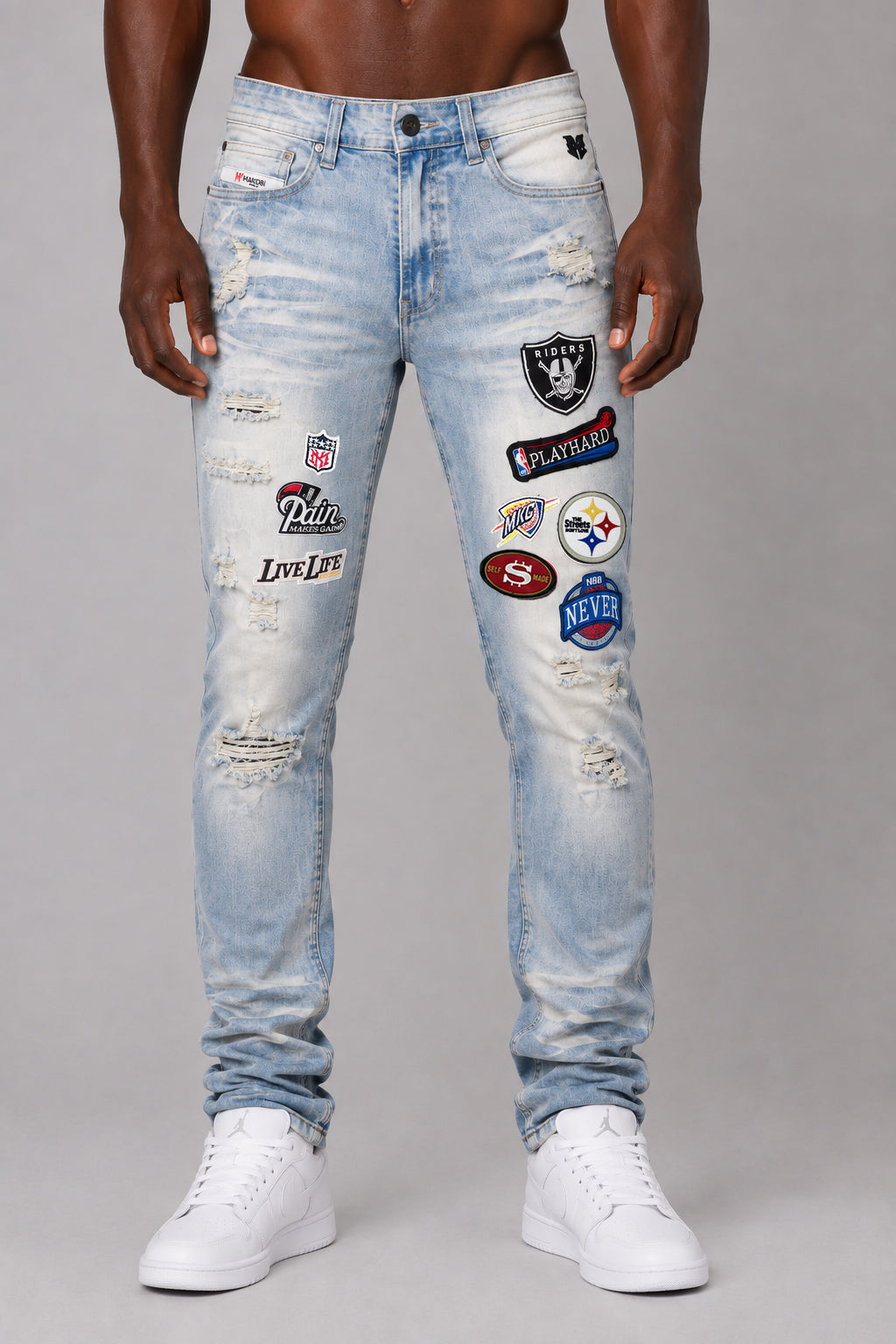 M1754 Never Back Down Jeans - Light Wash