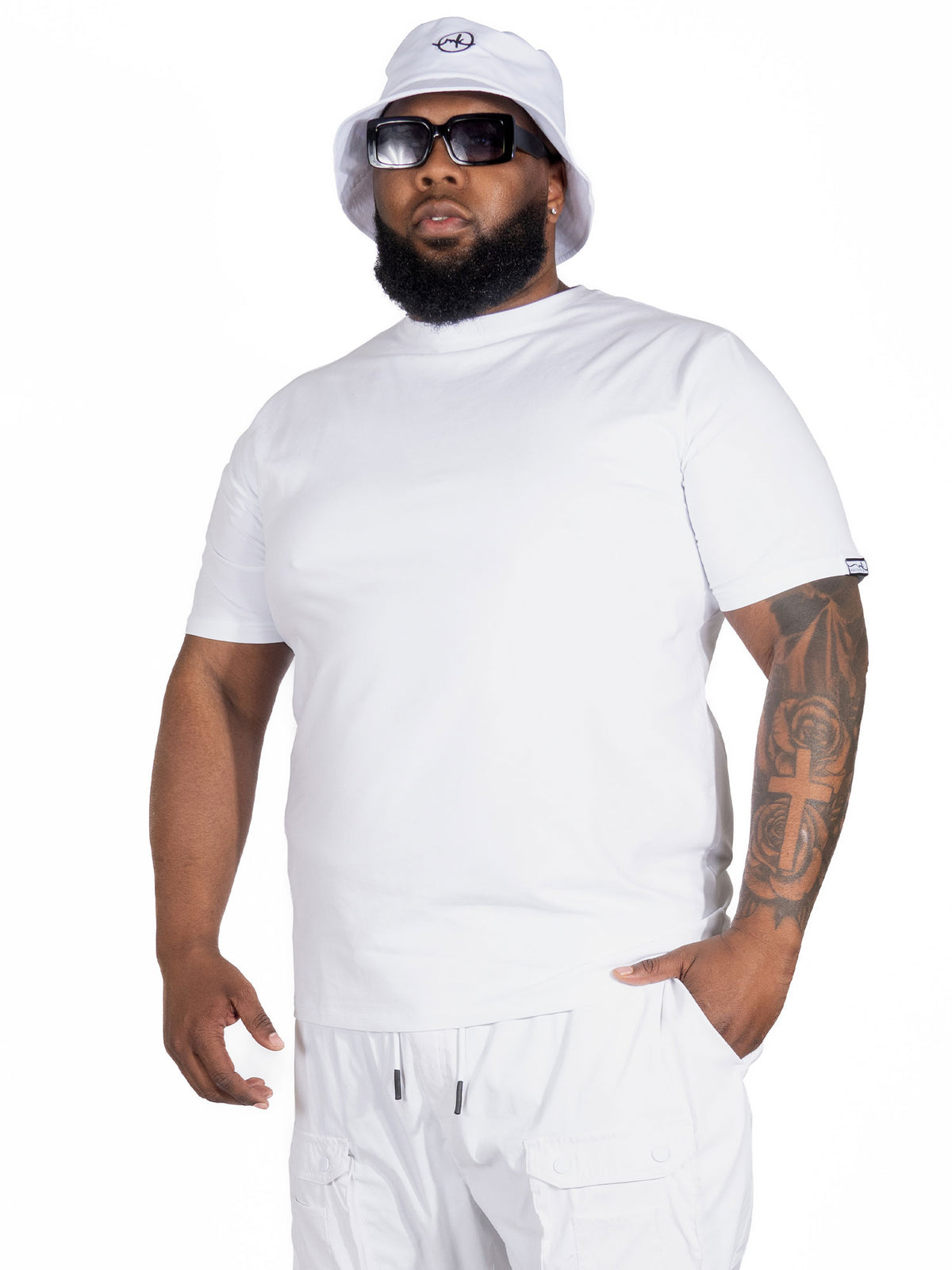 M303 Makobi Essentials Bundle of 6 - White