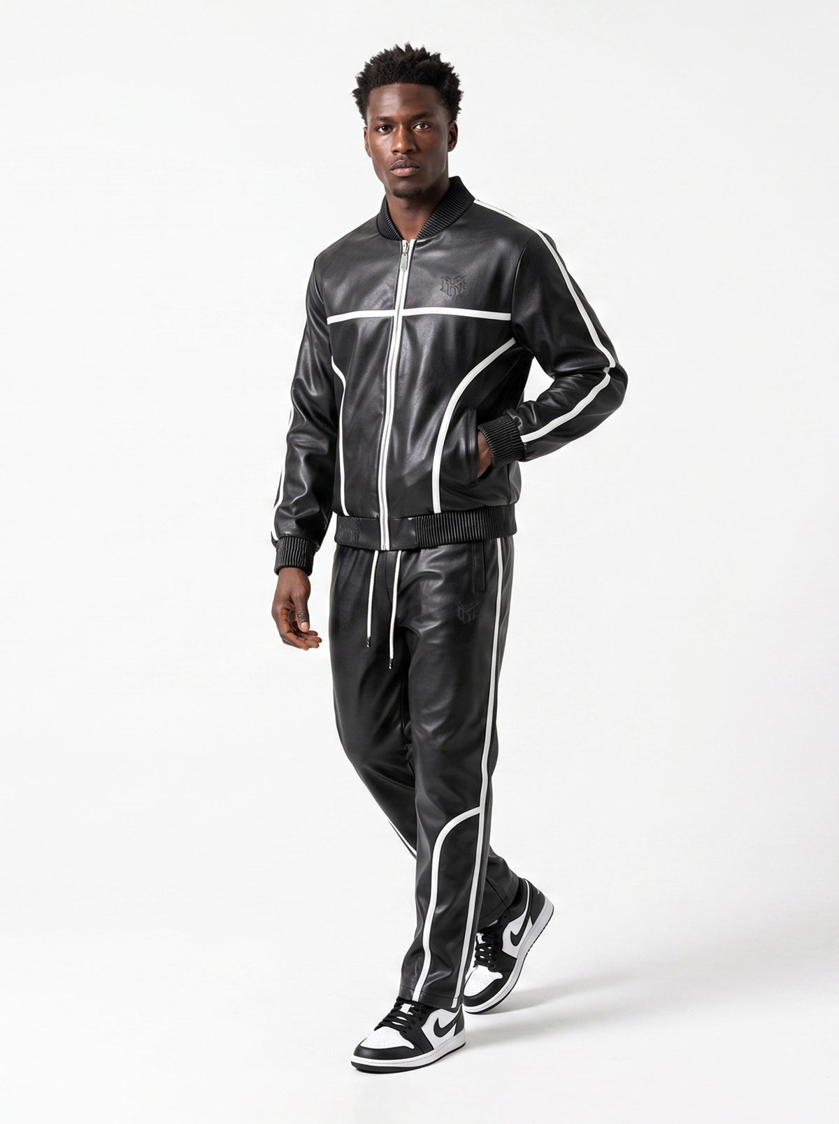 M4580 Azzuri Vegan Leather Set - Black