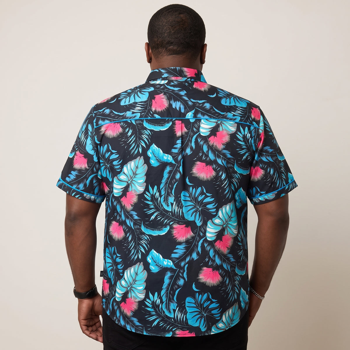 V872 Short Sleeve Tropical Print Shirt - Black