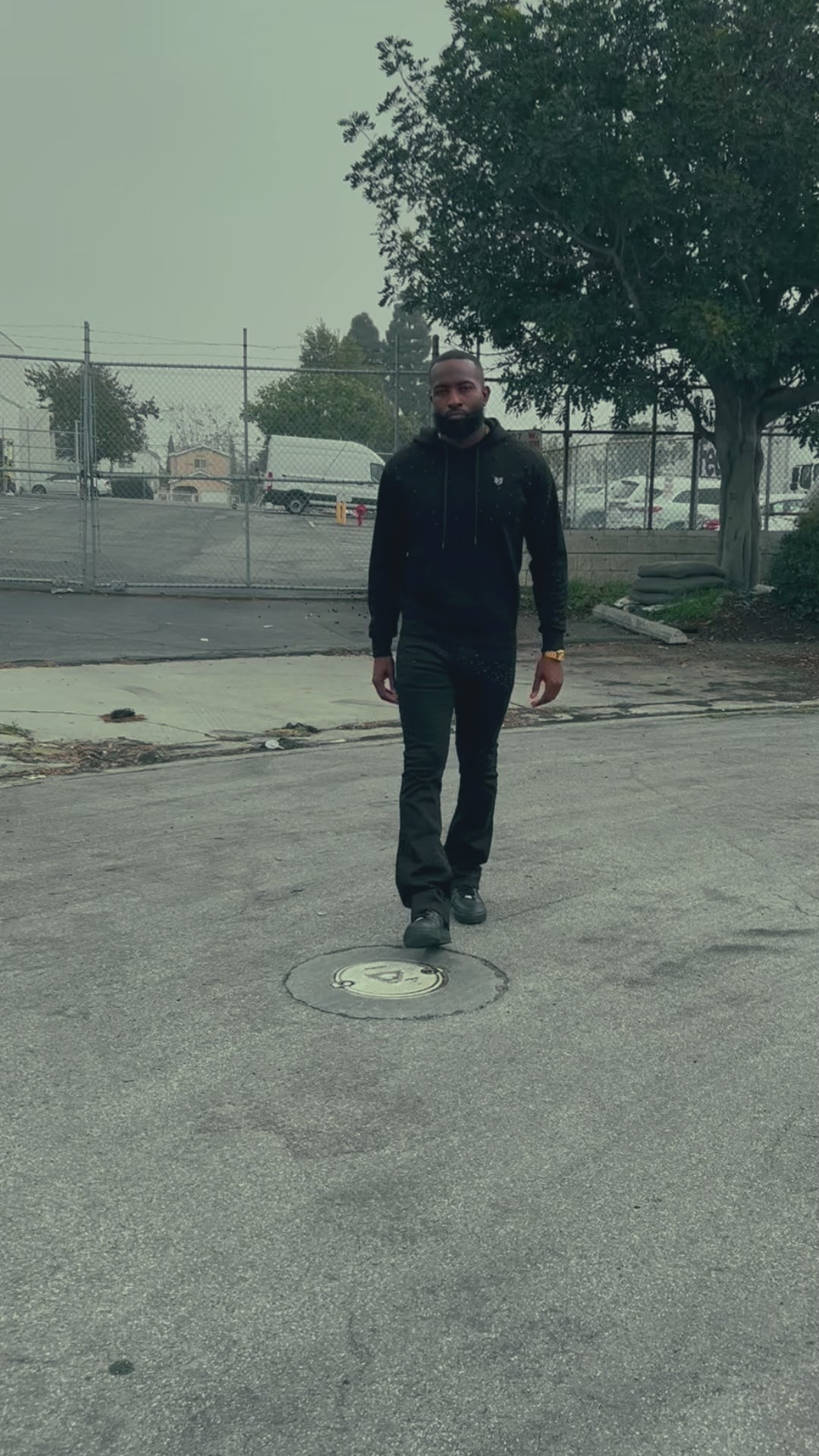 Load video: M4343  Romani Pull Over Hoodie - Black