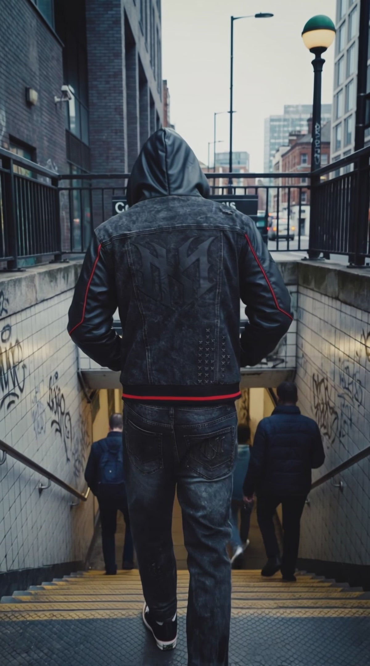 Load video: Porada Denim Set - Dirt