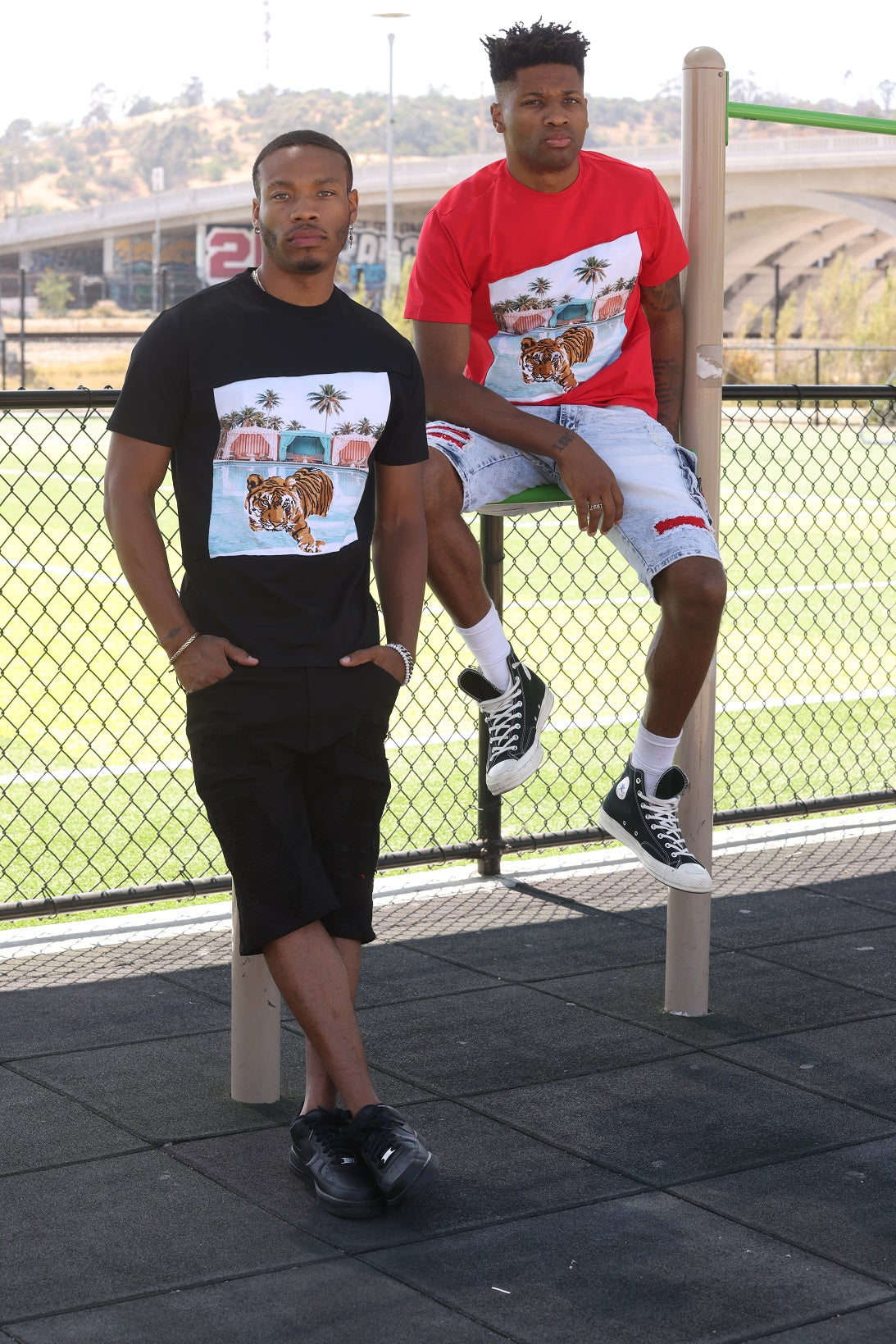 Makobi M304 Tiger In Paradise Tee in Black, view 2