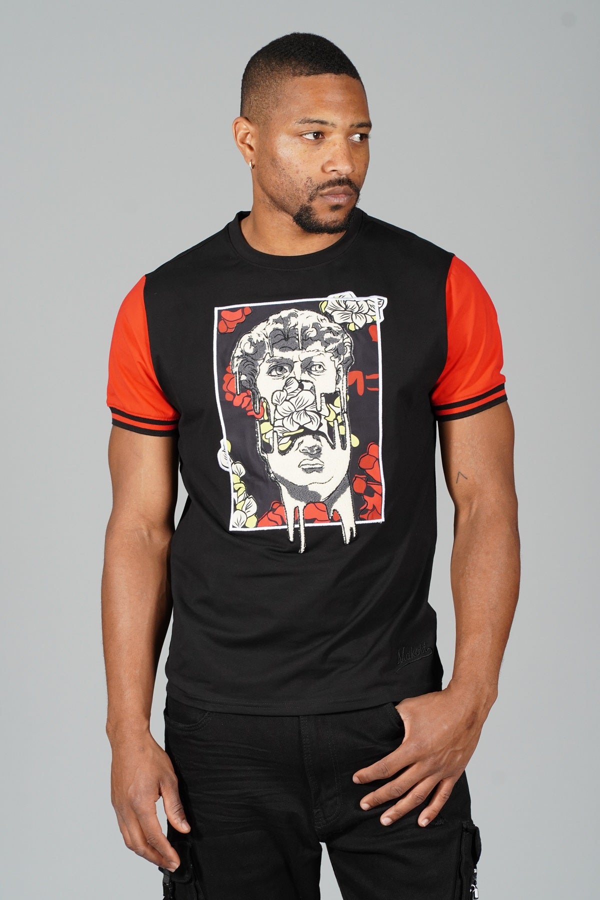 Makobi M267 David Tee in Black/Red, view 2