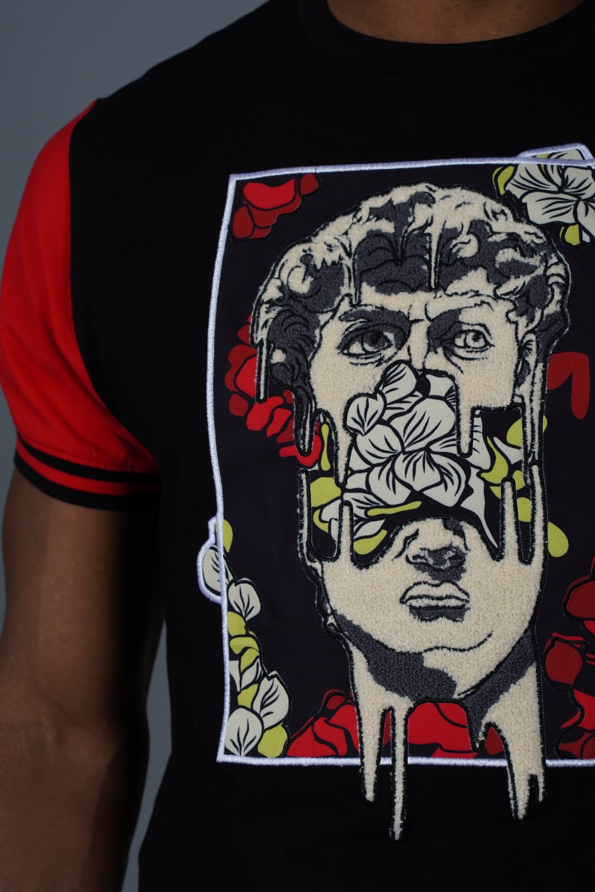Makobi M267 David Tee in Black/Red, view 5