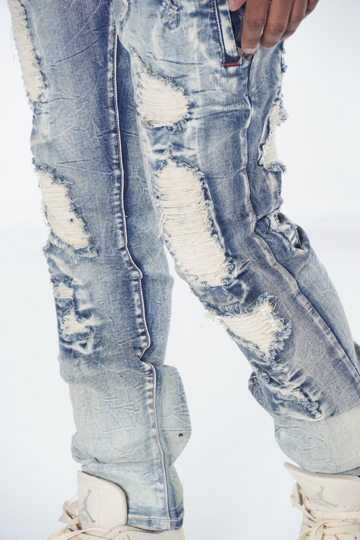 F1765 Frost Shredded Jeans - Dirt