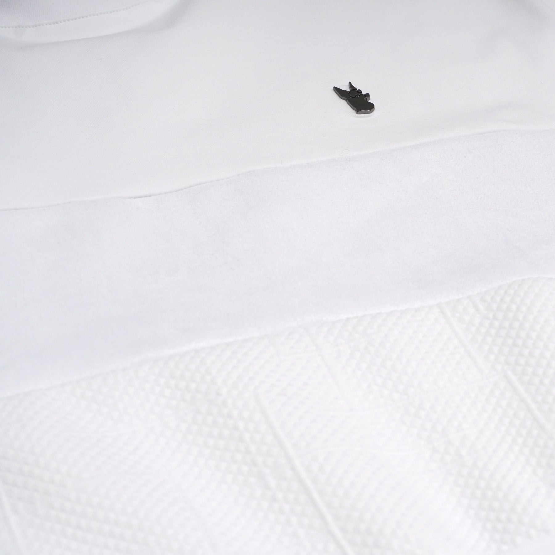 M277 Makobi Layered Jacquard Tee - White
